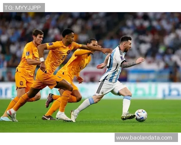 梅西C罗内马尔荣耀汇聚:足球天王同台领奖的震撼瞬间 梅西C罗内马尔荣耀汇聚:足球天王同台领奖的震撼瞬间