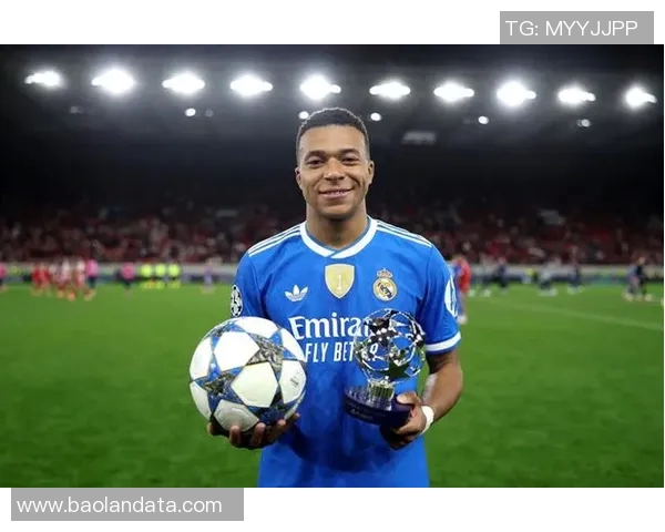 姆巴佩欧冠大四喜创历史：未来之星点亮欧洲之巅