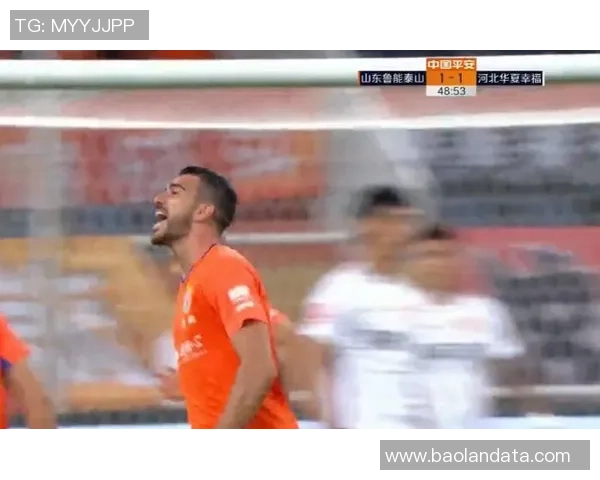 完美配合,进球如画!冯博轩助攻塞尔吉尼奥,点燃全场激情!