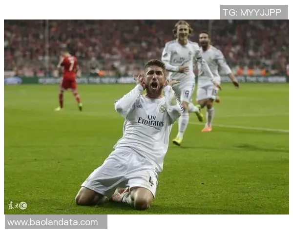 传奇告别伯纳乌,老特拉福德的红魔新篇章?39岁拉莫斯一月或加盟曼联,AC米兰亦传回归可能